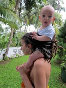 why-a-mother-needs-dreadlocks-4-pics_3