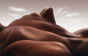 surreal-landscapes-made-from-photos-of-human-bodies-carl_010