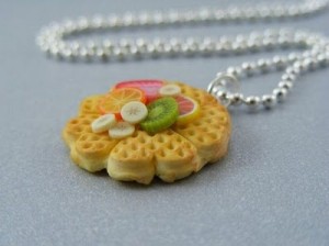 food_shaped_pendant_and_earrings_05