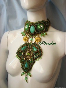 embroidered_jewellery_31