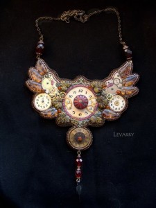 embroidered_necklace-19