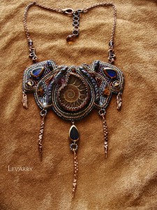 embroidered_necklace-24