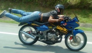 mat-rempit-crazy-motorcyclist-1