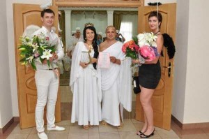 crazy-russian-wedding-pictures-37