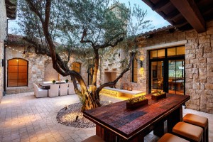 Interior-Courtyard-Garden-Ideas-16-1-Kindesign